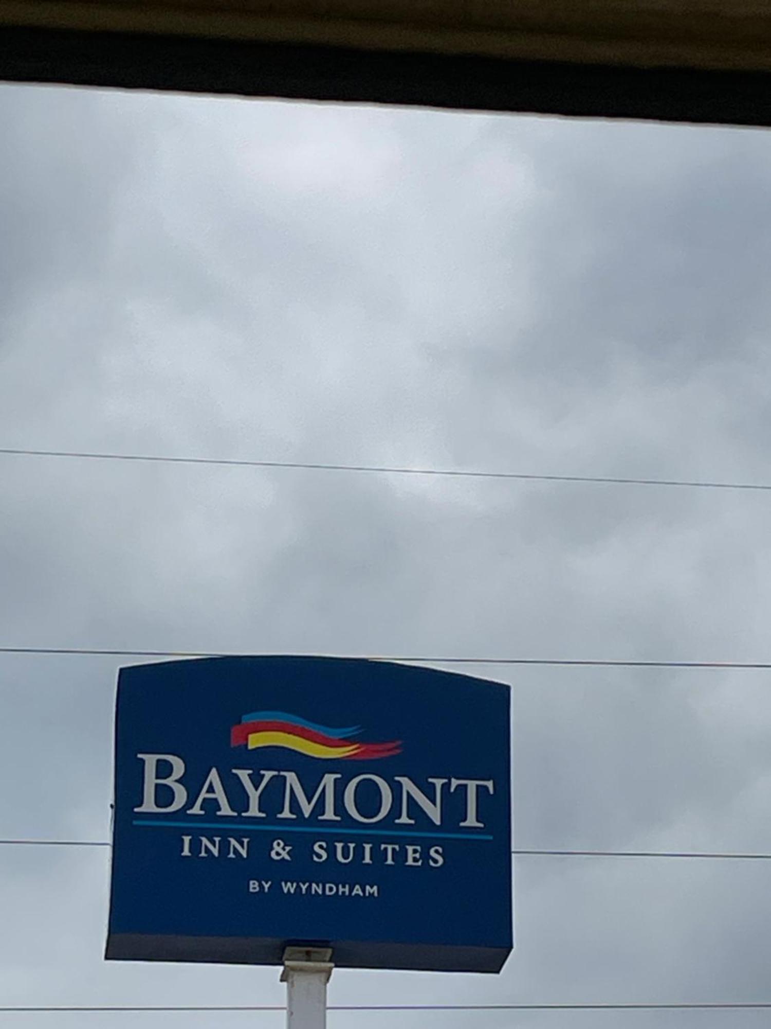 Baymont By Wyndham Ames Hotel Eksteriør billede